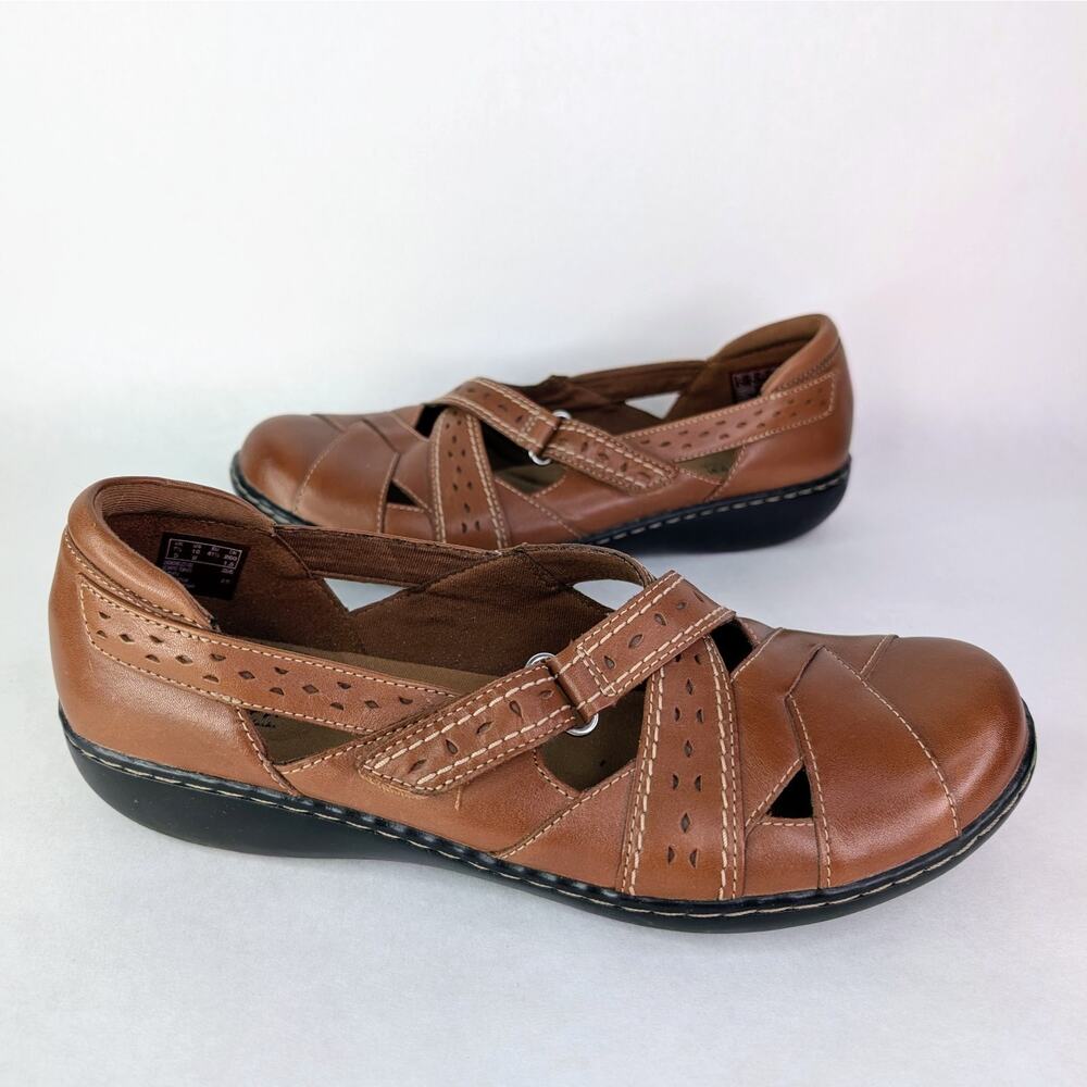 Clarks Collection Women's Ashland Spin Brown Leather Size 10M EUC